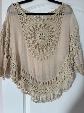 Paradise Women's Cream Crochet Poncho Top